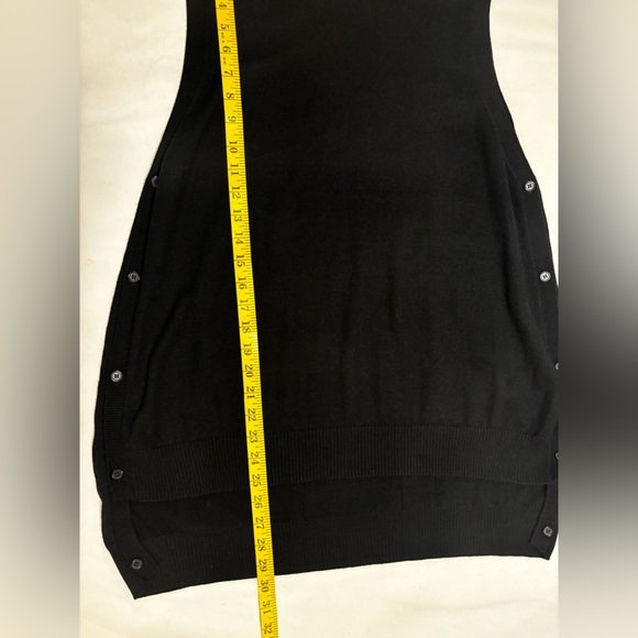 The Limited asymmetrical sleeveless turtleneck tunic, side button sweater, XL - Picture 8 of 9